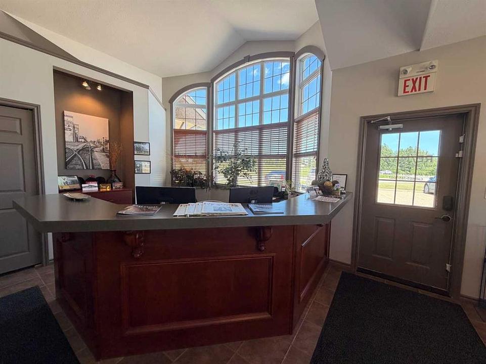 6000 48 Avenue, Ponoka, AB
