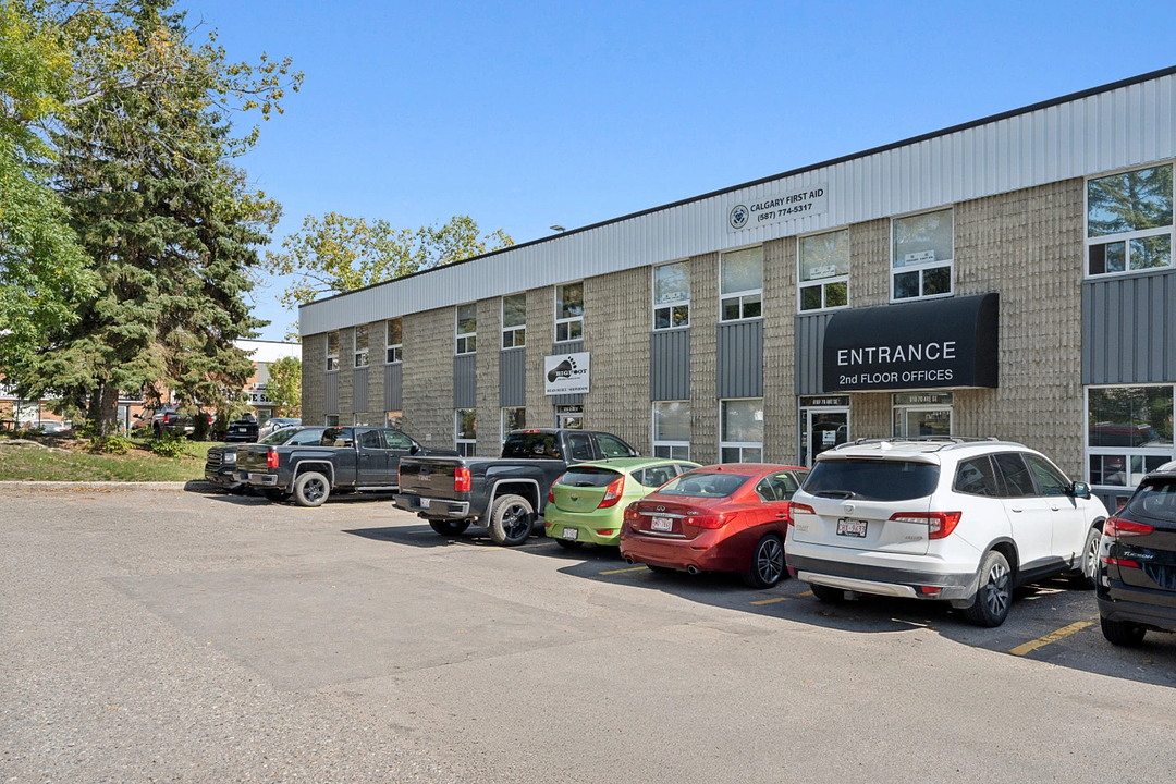 AD - 610 70 Avenue Southeast, Calgary, AB