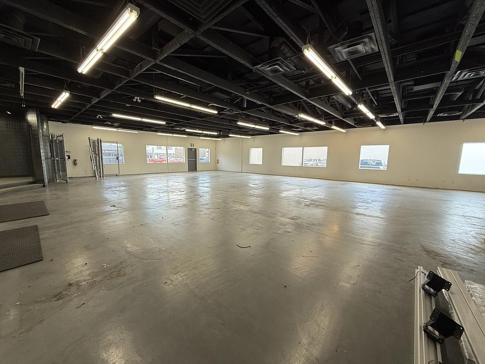 1 - 4720 50 Avenue, Red Deer, AB