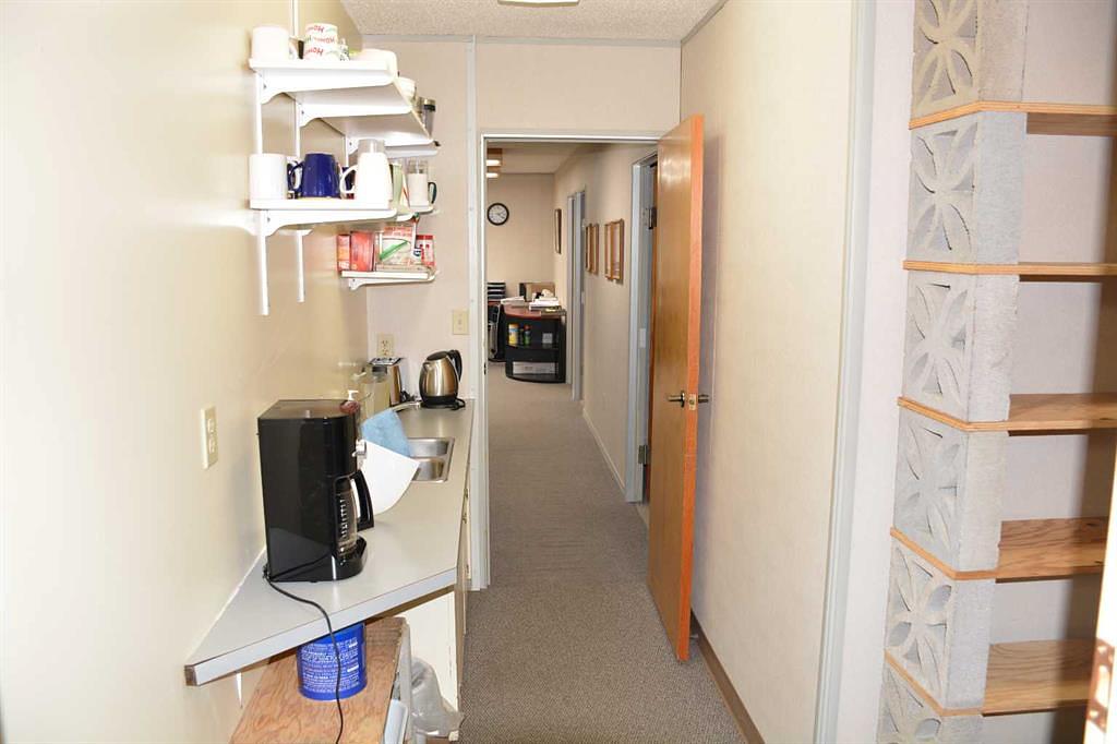 9910 97 Avenue, Peace River, AB