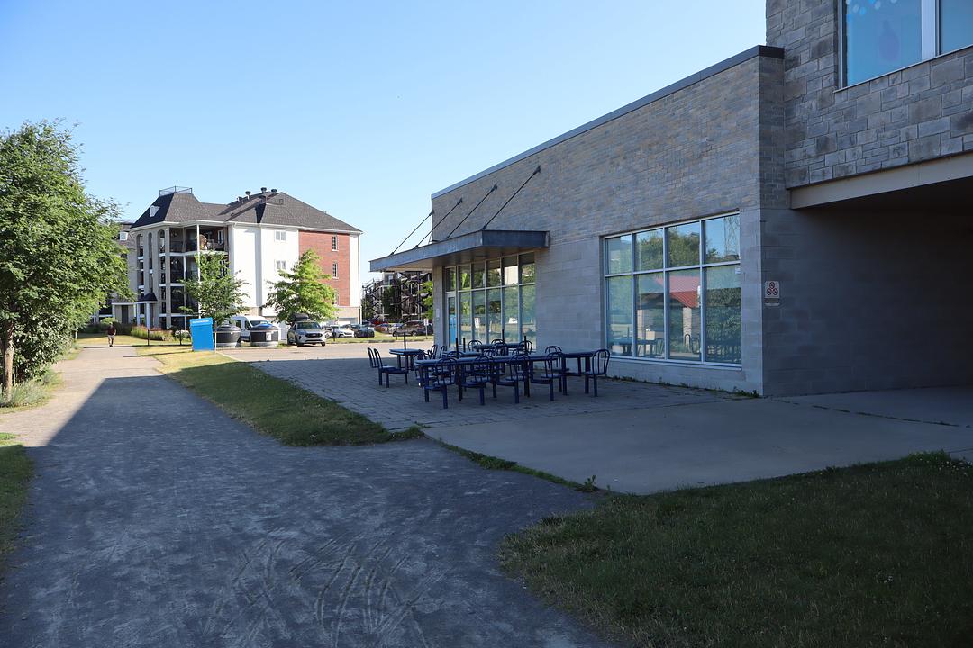 2 - 2301 Rue Versailles, Mascouche, QC
