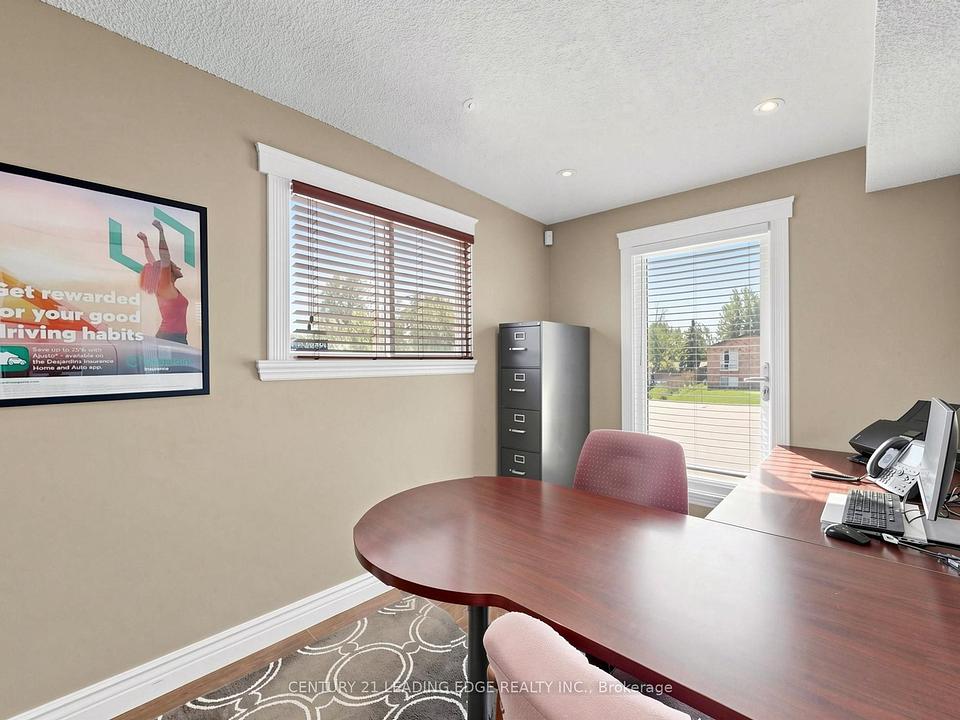 21 Metro Road South, Georgina, ON