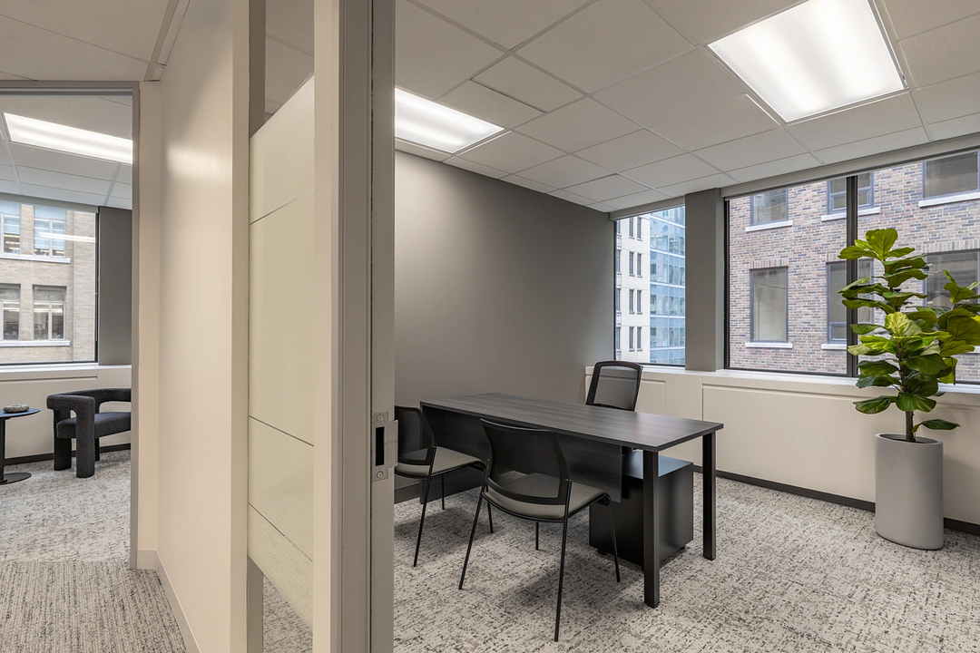 700 - 360 Bay Street, Toronto, ON