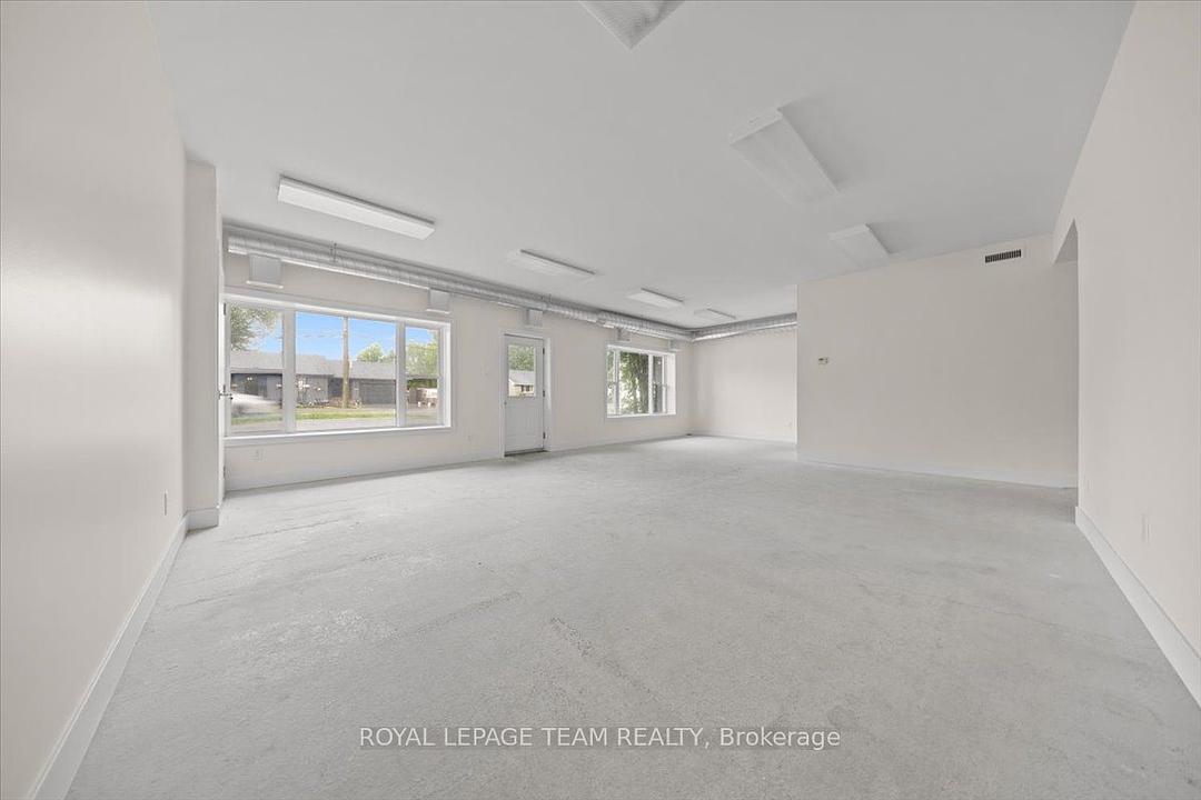 5967 Perth Street, Ottawa, ON