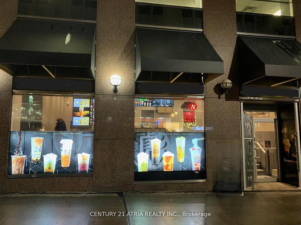 439 Yonge Street, Toronto, ON