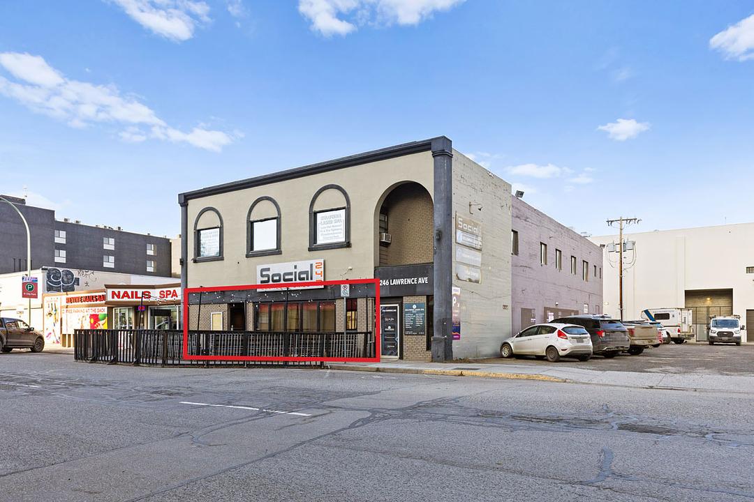 242 Lawrence Avenue, Kelowna, BC