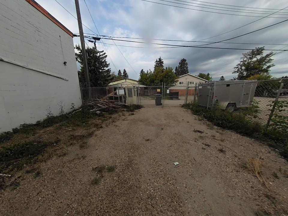 5912 54 Avenue, Red Deer, AB