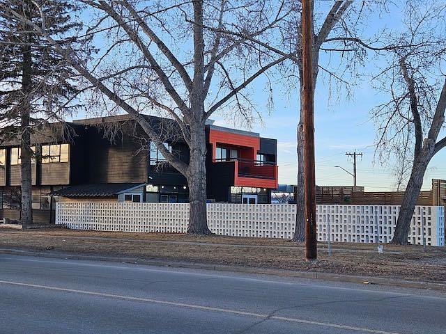 340 50 Avenue Southeast, Calgary, AB