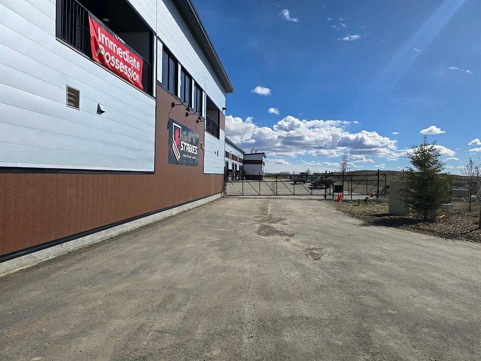 301 - 5 River Heights Drive, Cochrane, AB