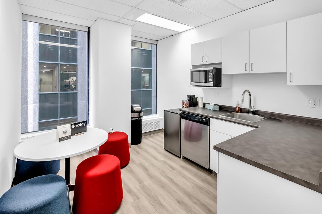 800 - 10 King Street East, Toronto, ON