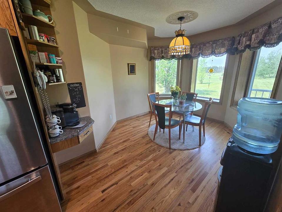 28244 Alberta 590, Innisfail, AB