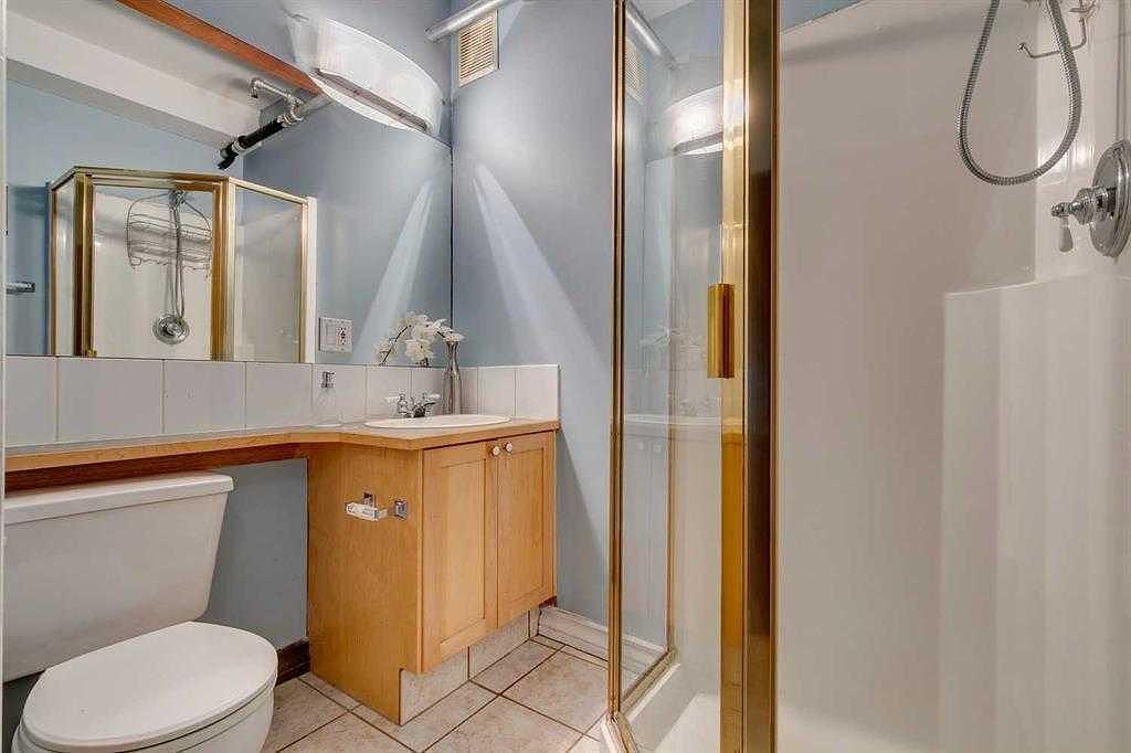 206 11 Avenue Southeast, Calgary, AB