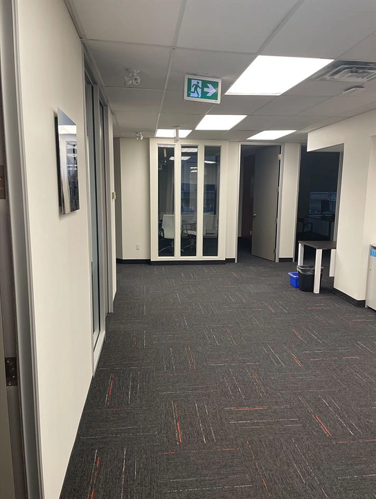 400 - 350 Bay Street, Toronto, ON