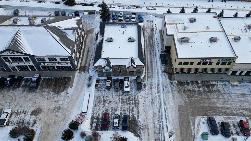 1 - 5021 Parkwood Road, Blackfalds, AB