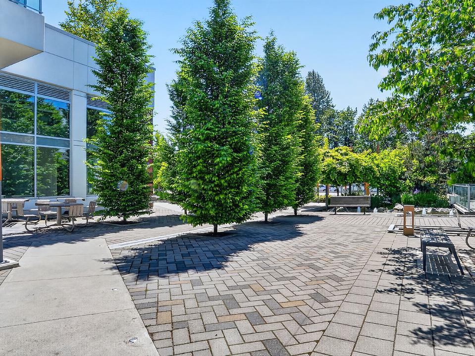 1611 Capilano Road, North Vancouver, BC