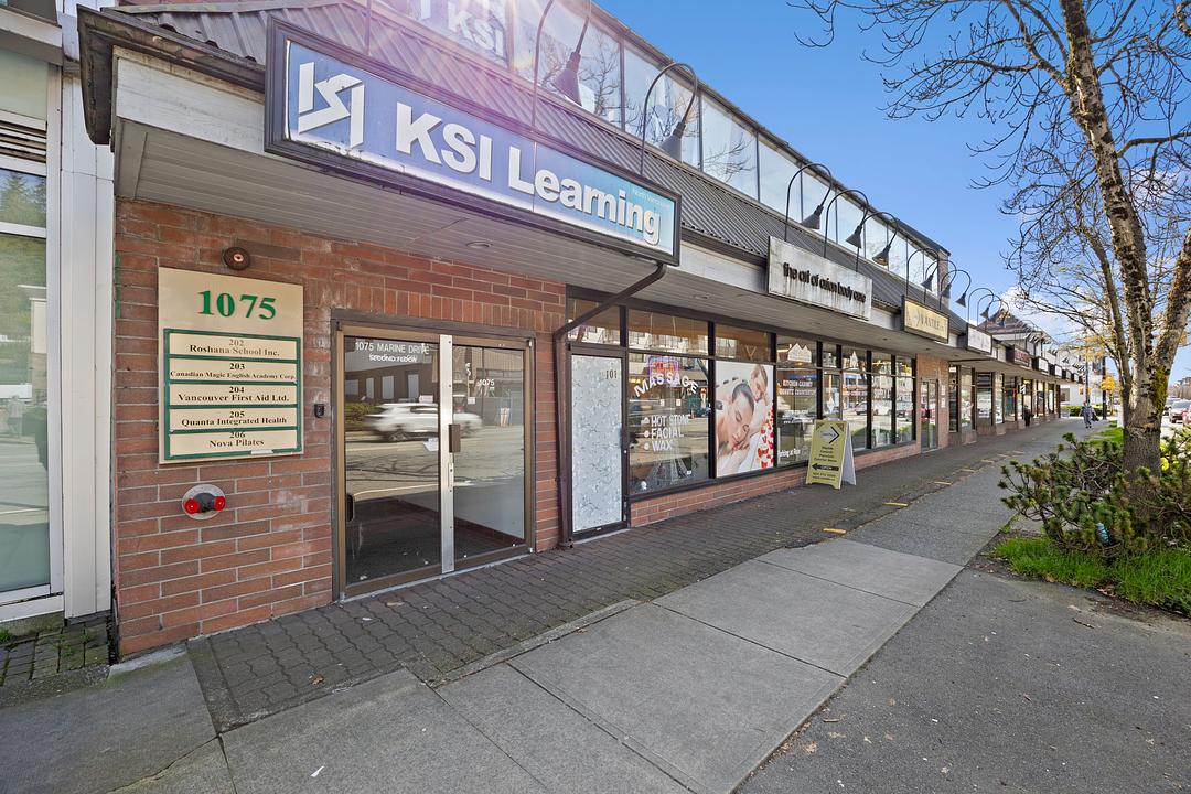 1075 Marine Drive, North Vancouver, BC