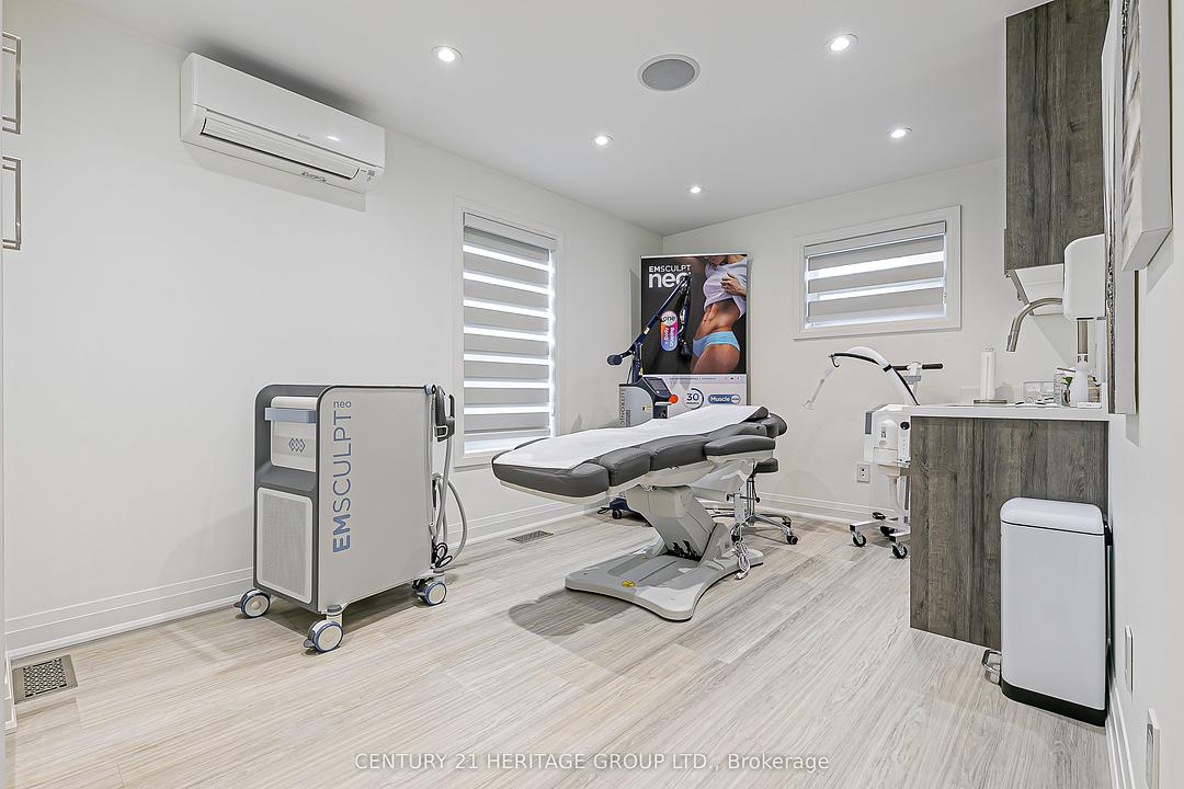 72 Prospect Street, Newmarket, ON