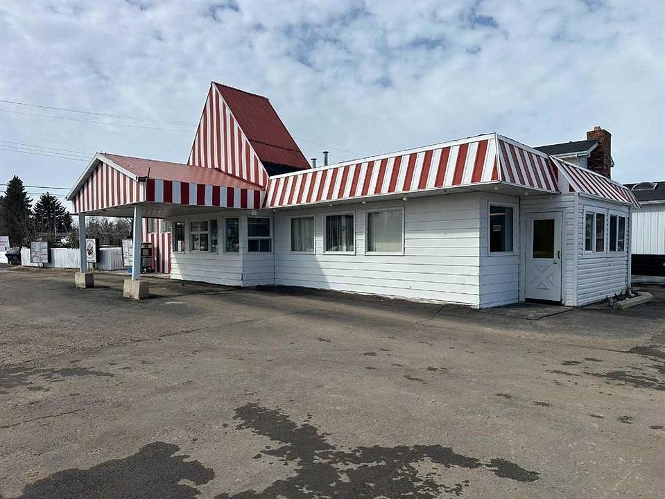5208 49 Avenue, Redwater, AB