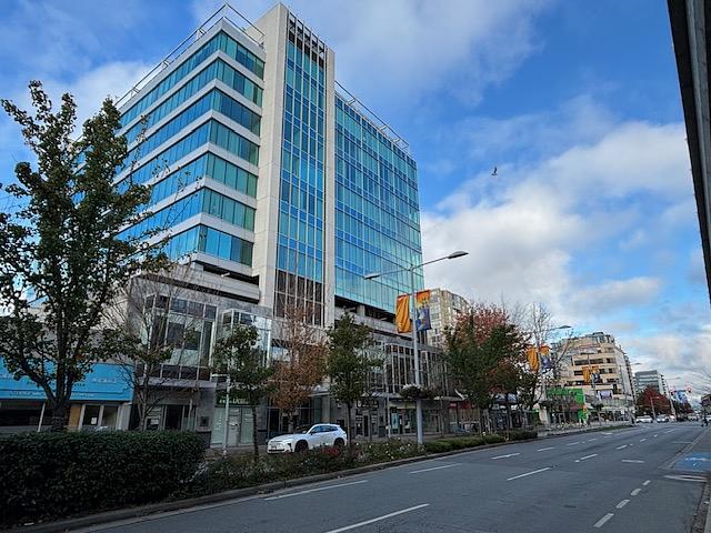 100 - 6061 No. 3 Road, Richmond, BC