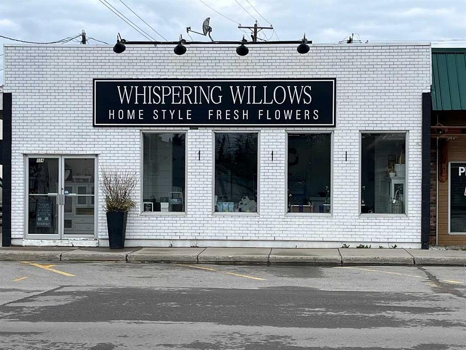 2 - 114 Centre Street North, Sundre, AB