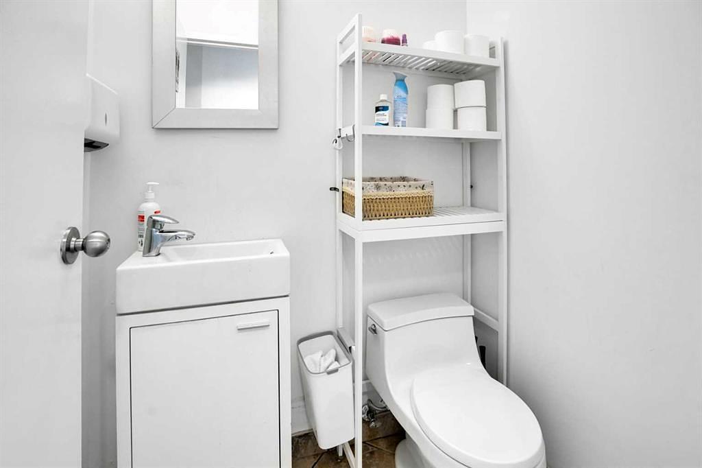 1330 12 Avenue Southwest, Calgary, AB