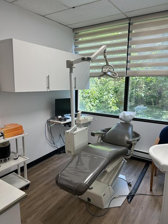 209 - 5881-5889 Cote des Neiges, Montreal, QC