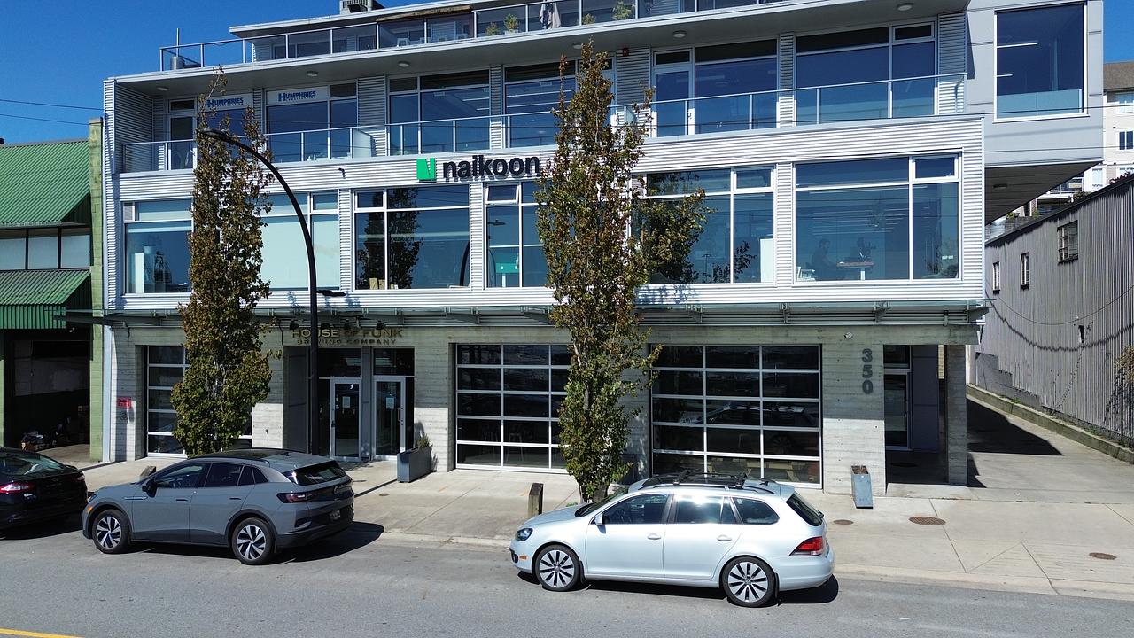 102 - 350 Esplanade E, North Vancouver, BC