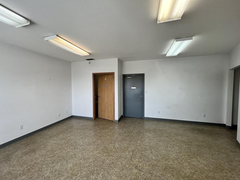 9 - 7471 Edgar Industrial Bend, Red Deer, AB