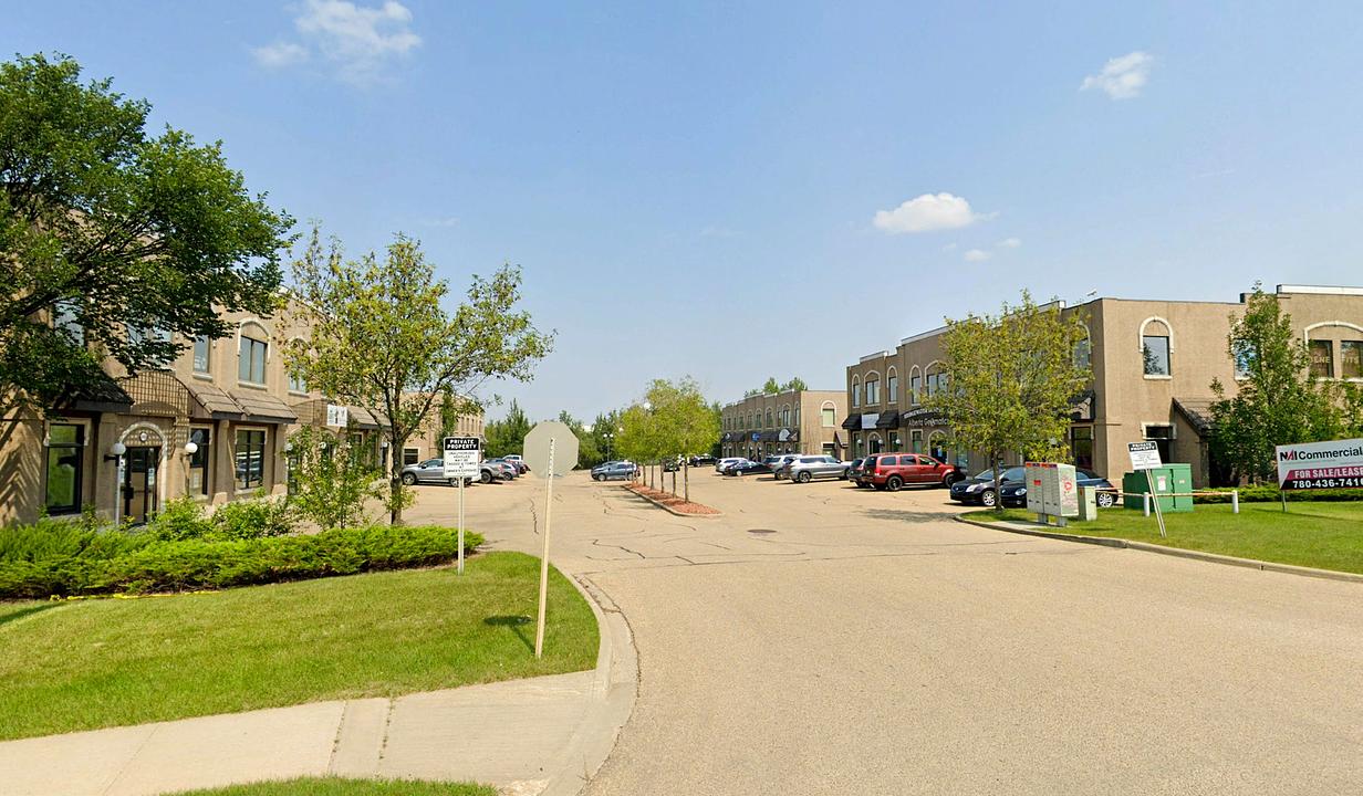 6936/40 - 6904 Roper Rd NW, Edmonton, AB