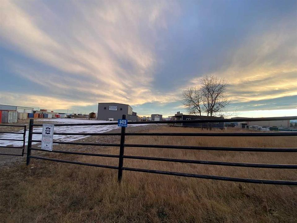 5423 Township Road 325b, Sundre, AB