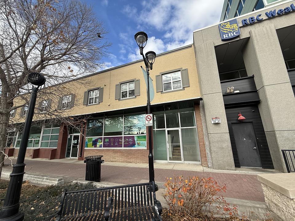 102 - 4916 50 Street, Red Deer, AB