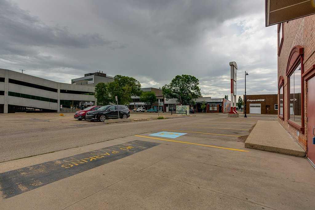 105 - 4807 50 Avenue, Red Deer, AB