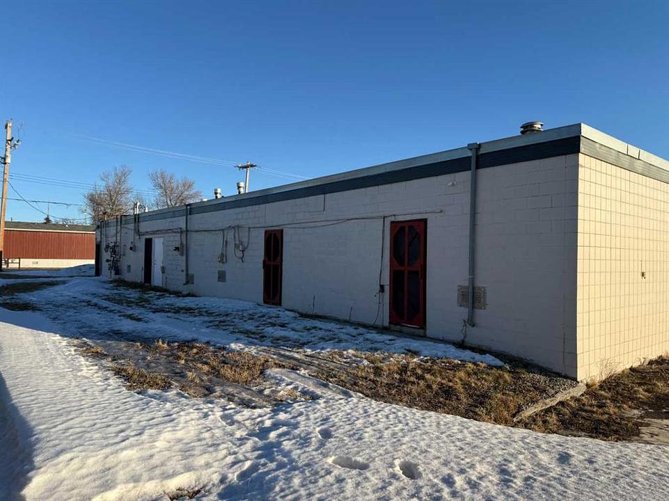 2002 20 Avenue, Bowden, AB