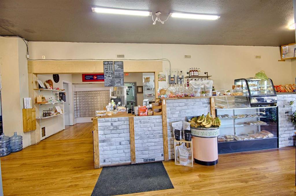101 3 Street, Hays, AB