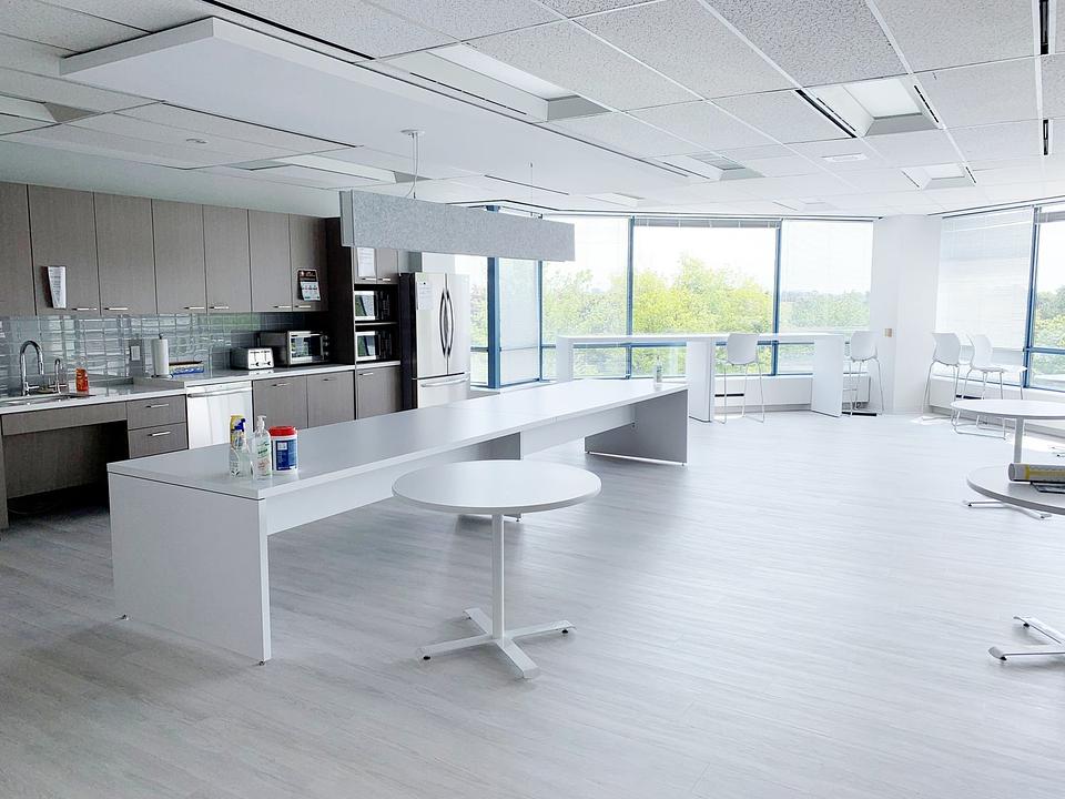 140 Allstate Parkway, Markham, ON