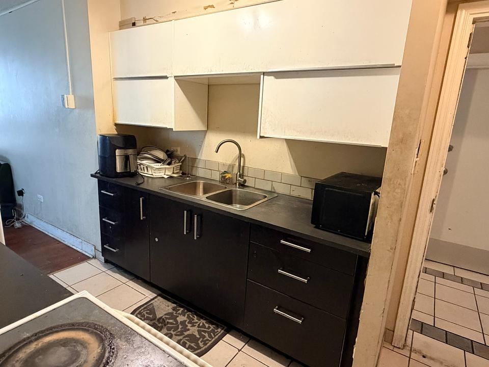 1133 17 Avenue Northwest, Calgary, AB