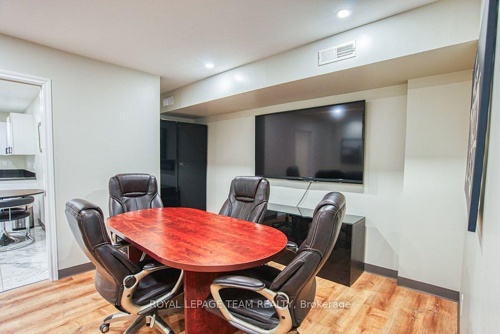 84 Centrepointe Drive, Ottawa, ON