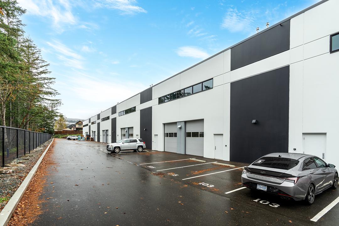 109 - 834 McCallum Road, Victoria, BC