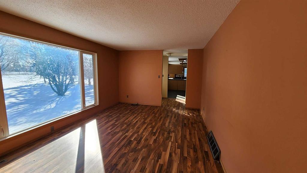 711038 HWY 40 Street, Grande Prairie, AB