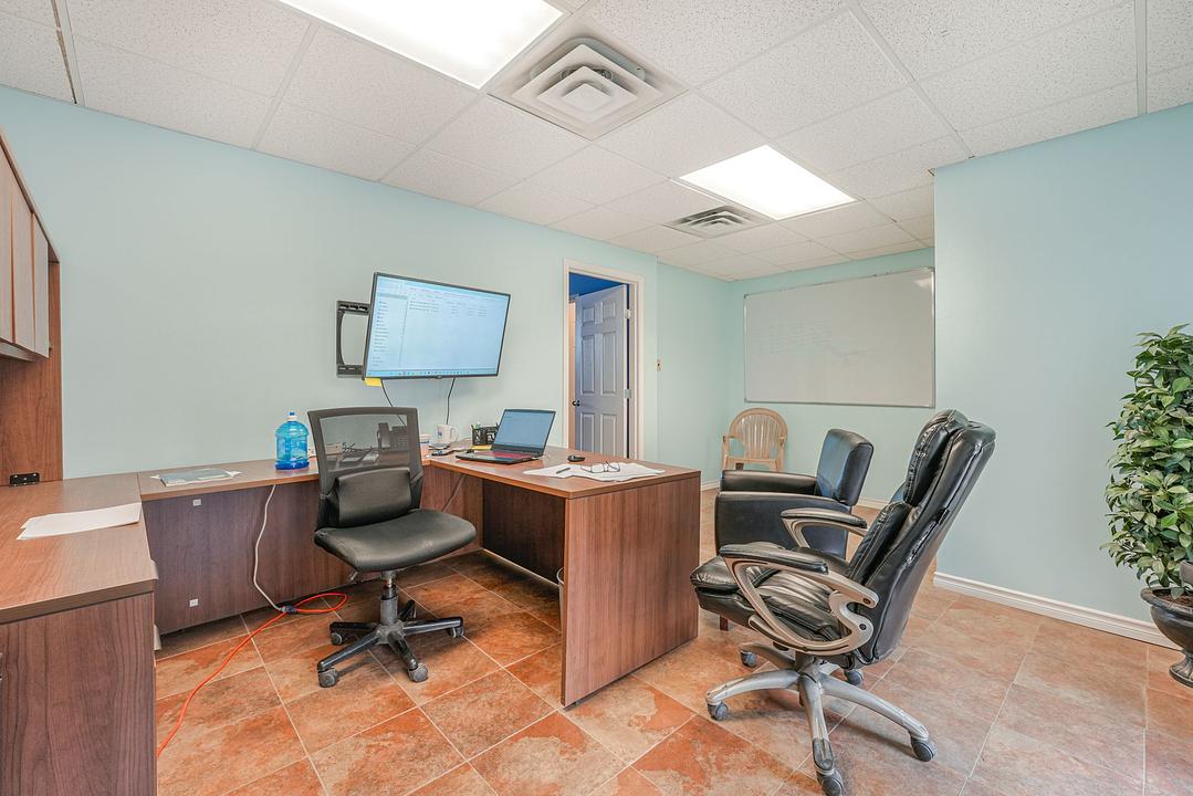 20408 107 Avenue Northwest, Edmonton, AB