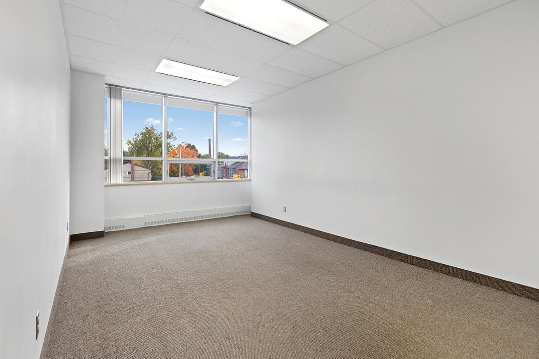 305 - 411 Roosevelt Ave, Ottawa, ON