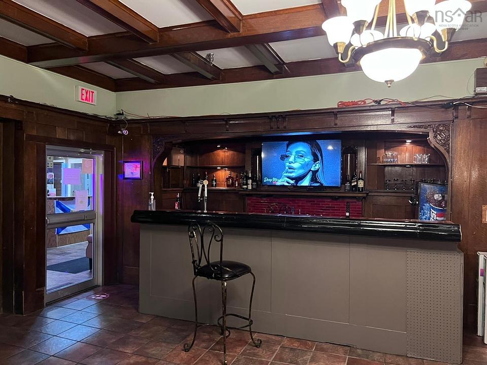 100 Kings Road, Sydney, NS