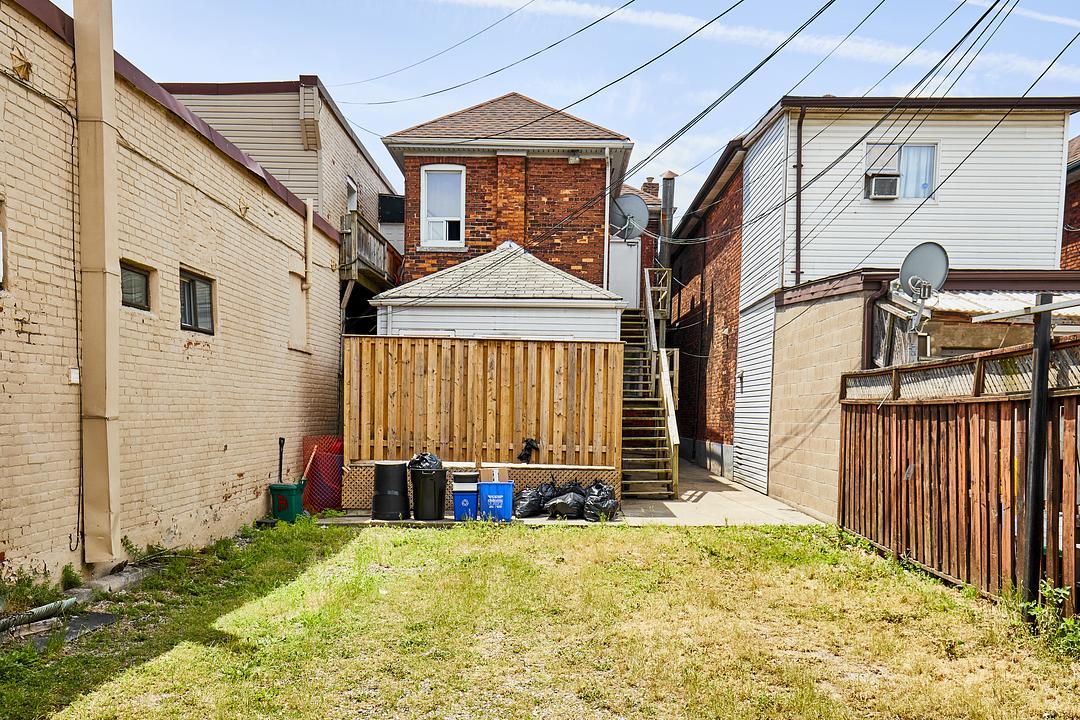363 Barton Street East, Hamilton, ON
