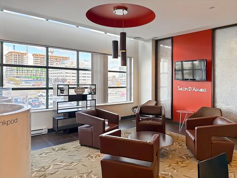 201-2572 Boulevard Daniel-Johnson, Laval, QC