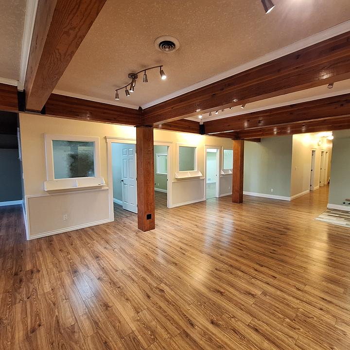 1 - 77 Victoria Crescent, Nanaimo, BC
