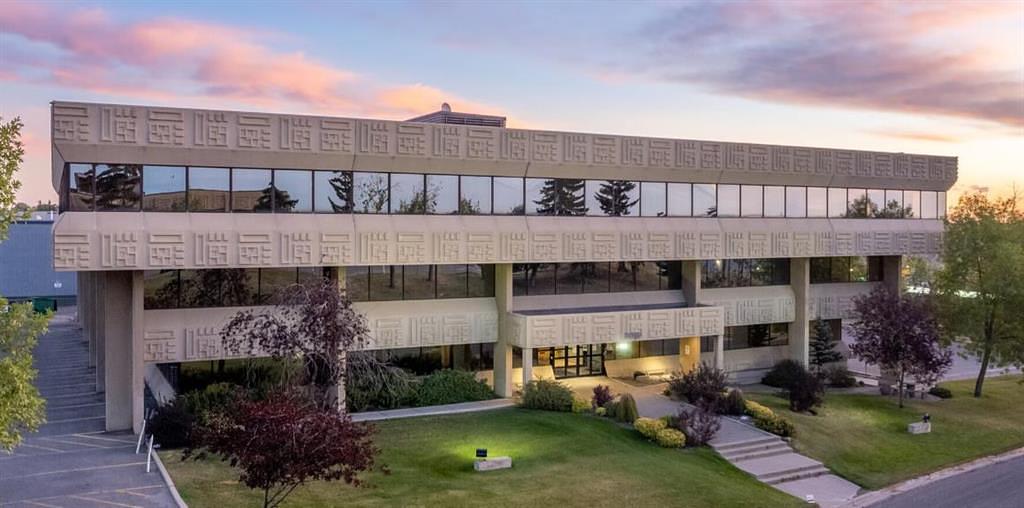 3016 5 Avenue Northeast, Calgary, AB