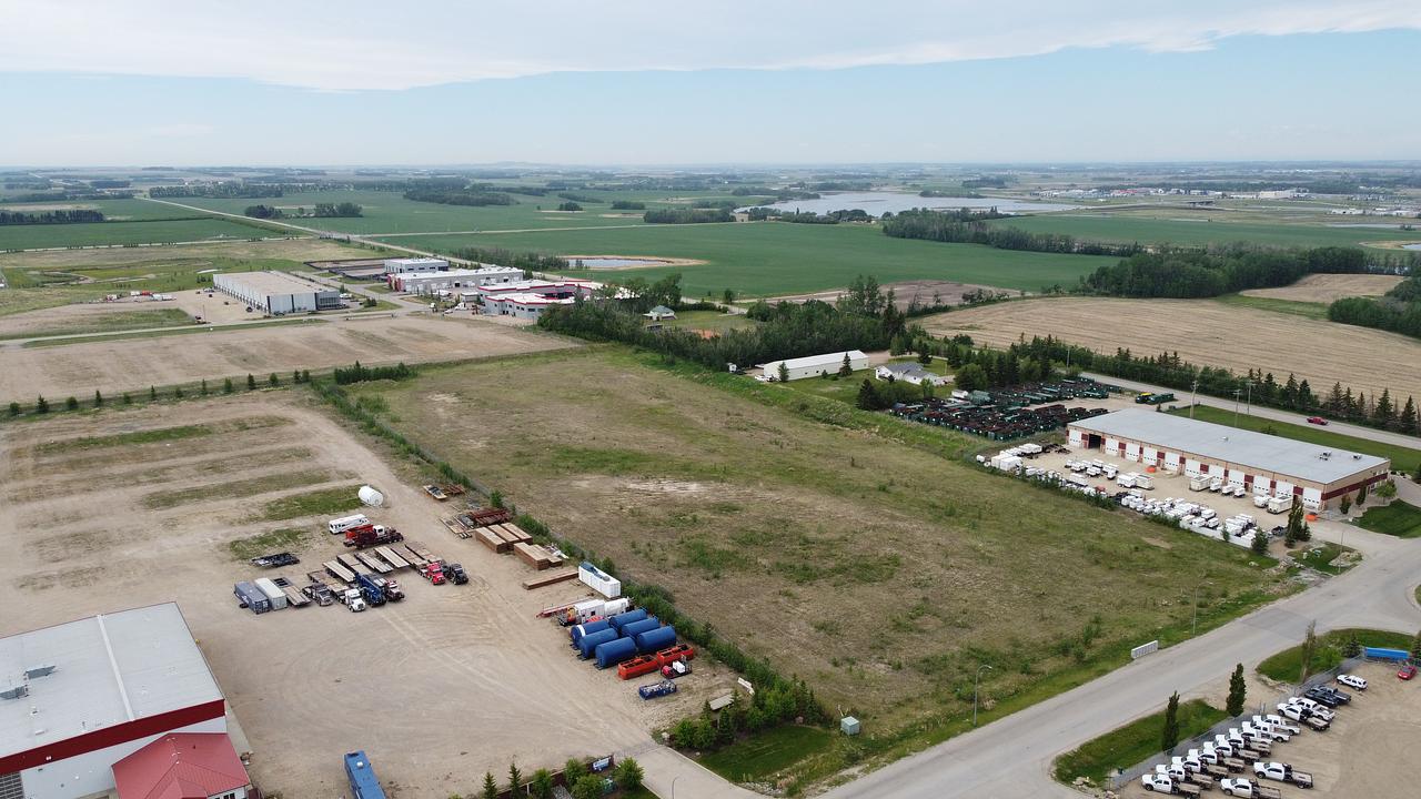 105 Clearskye Way, Penhold, AB