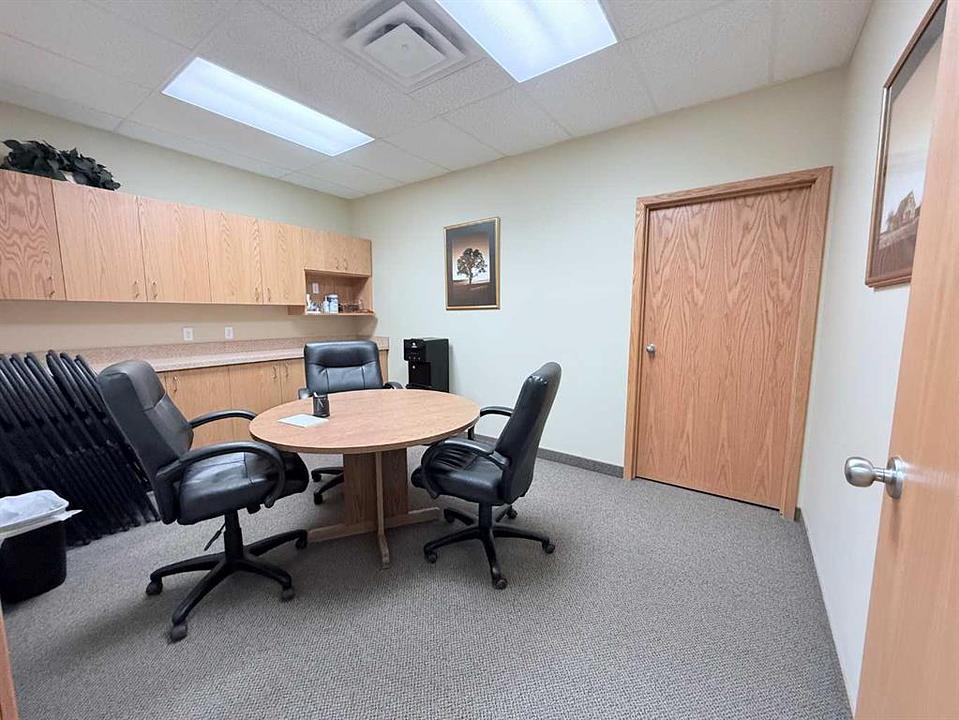200 - 9805 97 Street, Grande Prairie, AB