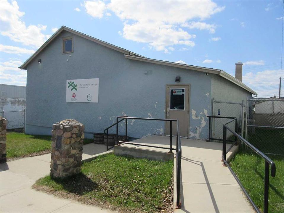 4928 49 Street, Rocky Mountain House, AB