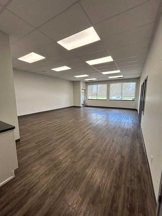 B - 1025 36 Street North, Lethbridge, AB